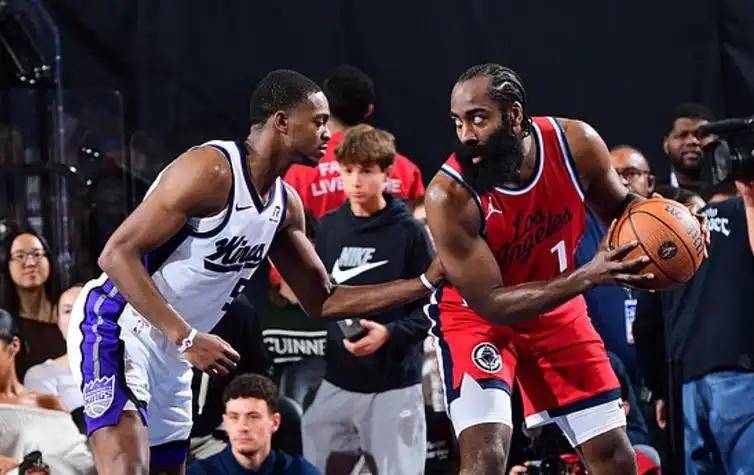 快船进攻火力全开能否撕裂掘金内线防线