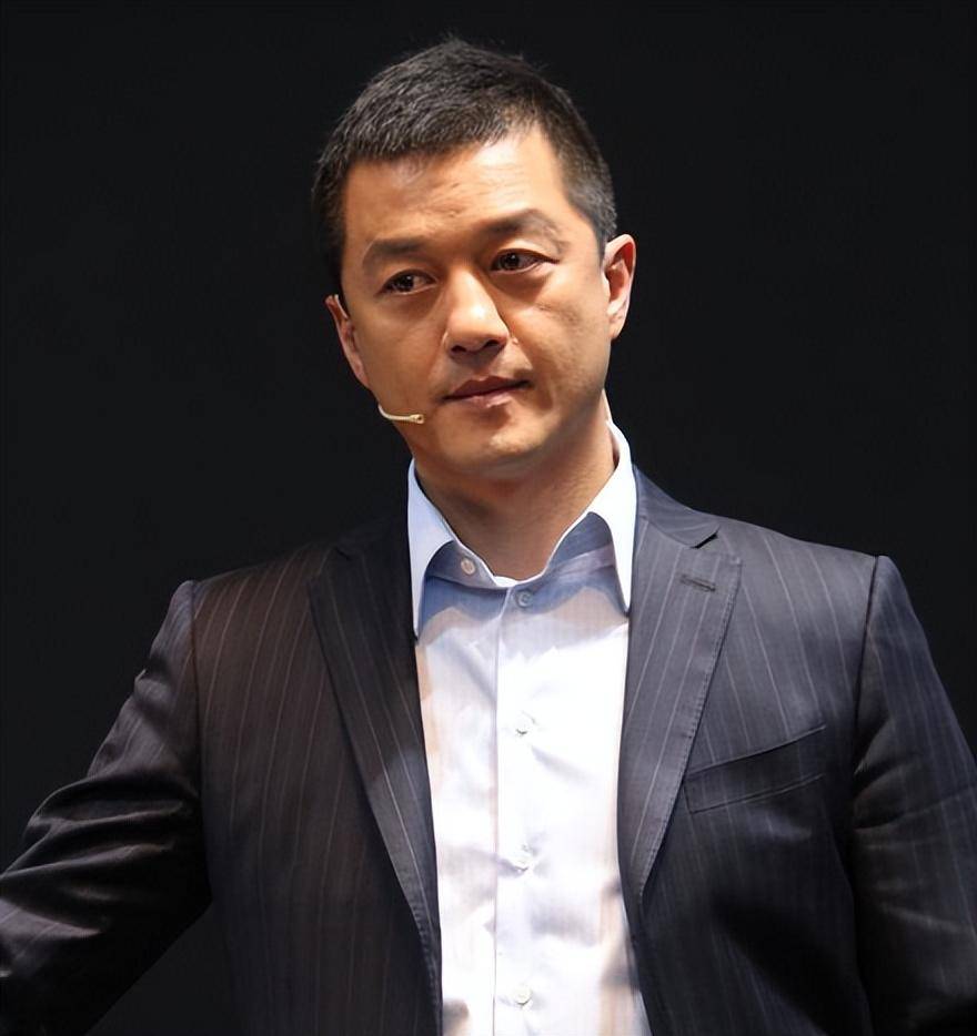 李亚鹏的人生历程可谓坎坷,曾几度小有成就,后来呢