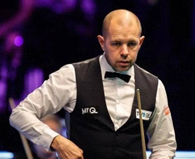 爆大冷!巴里霍金斯四连鞭逆转卫冕冠军奥沙利文晋级英锦赛16强