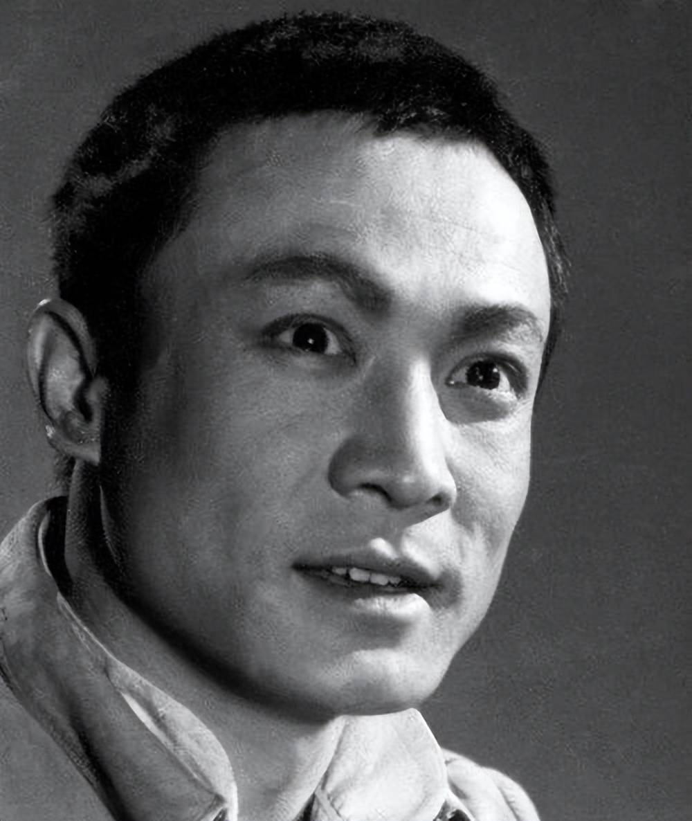 70年代走红的20位电影明星 各个浓眉大眼 精神气儿十足 时代特征明显