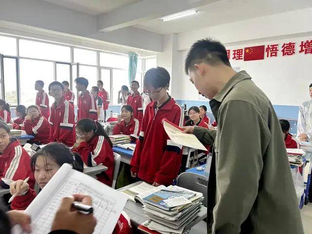 呼和浩特市新城区新民学校不定时常规检查,为教育教学保驾护航