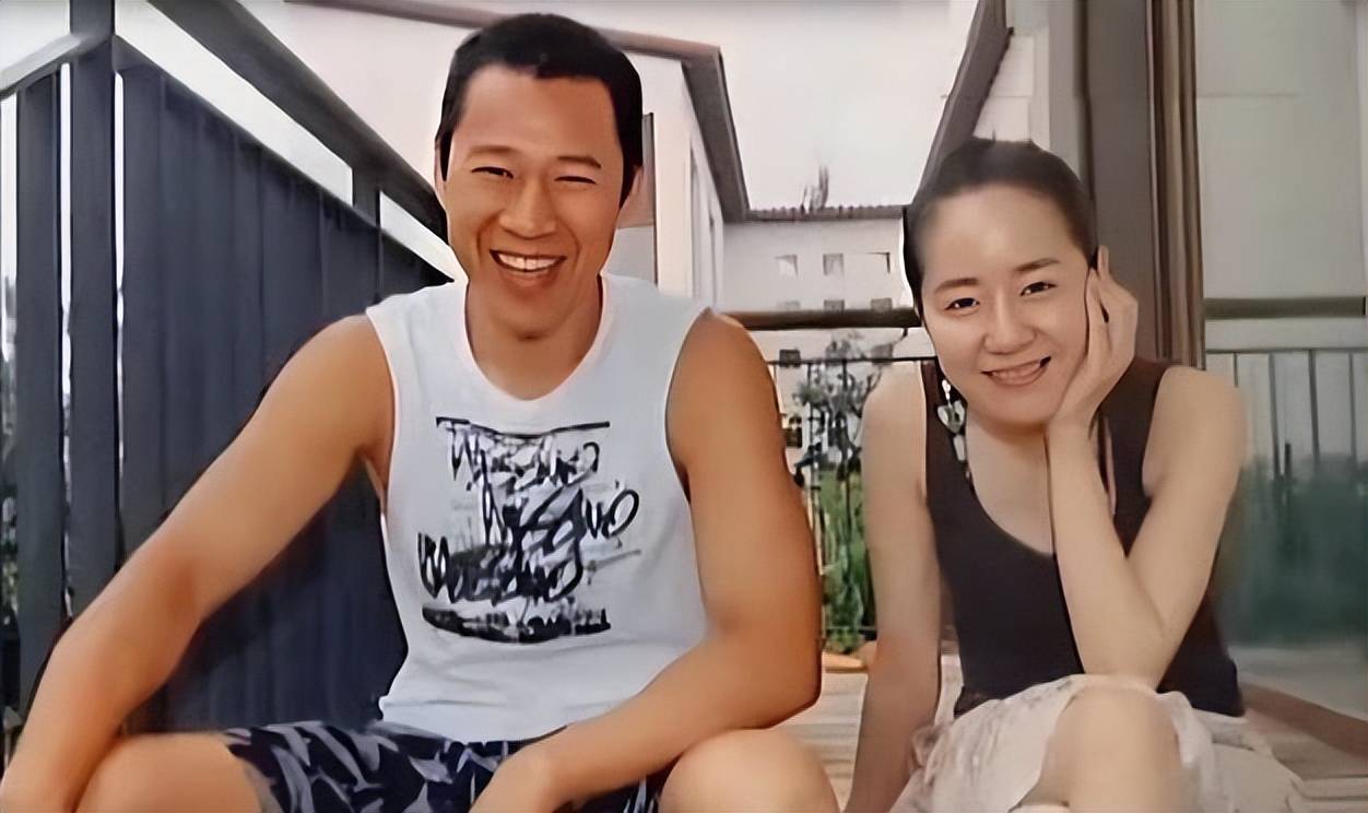 但霍凡可不是轻言放弃的人,这位从小学舞蹈的姑娘,懂得什么叫以柔克刚