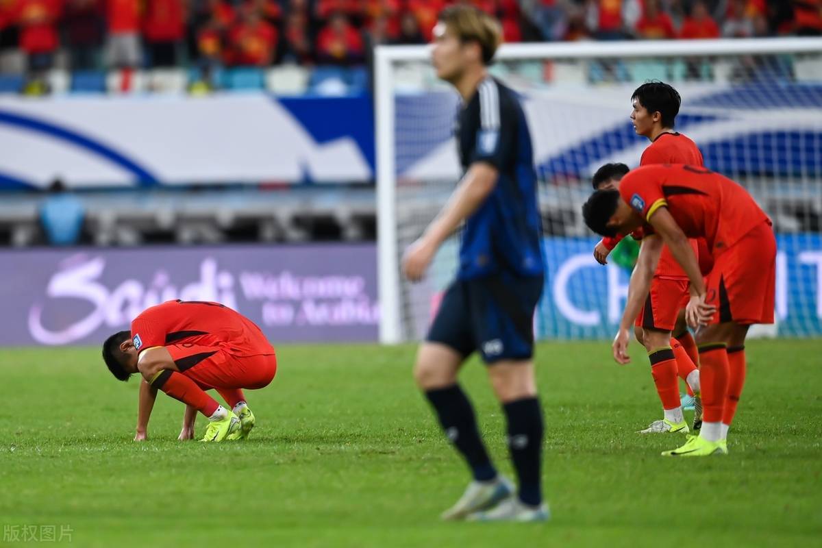国足排名半年首升！上涨2位至第90，比去年下降11位，印尼狂涨5位