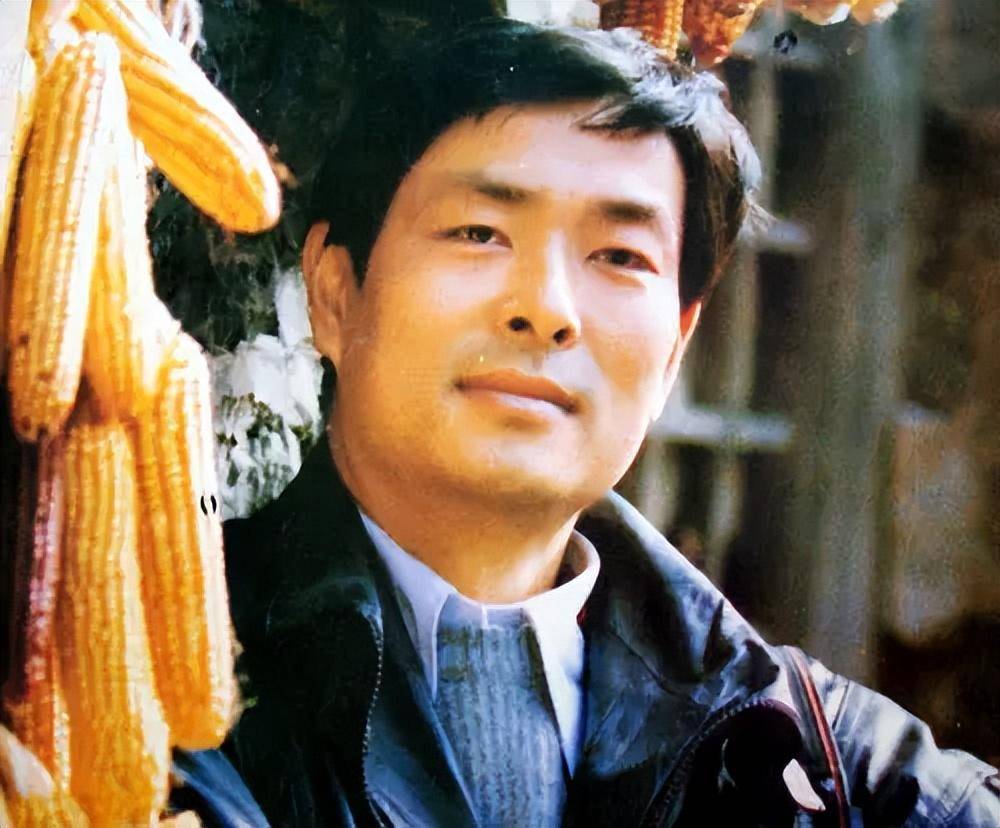 濮存昕当红时期急流勇退,几乎销声匿迹,是否是时代"抛弃"了他