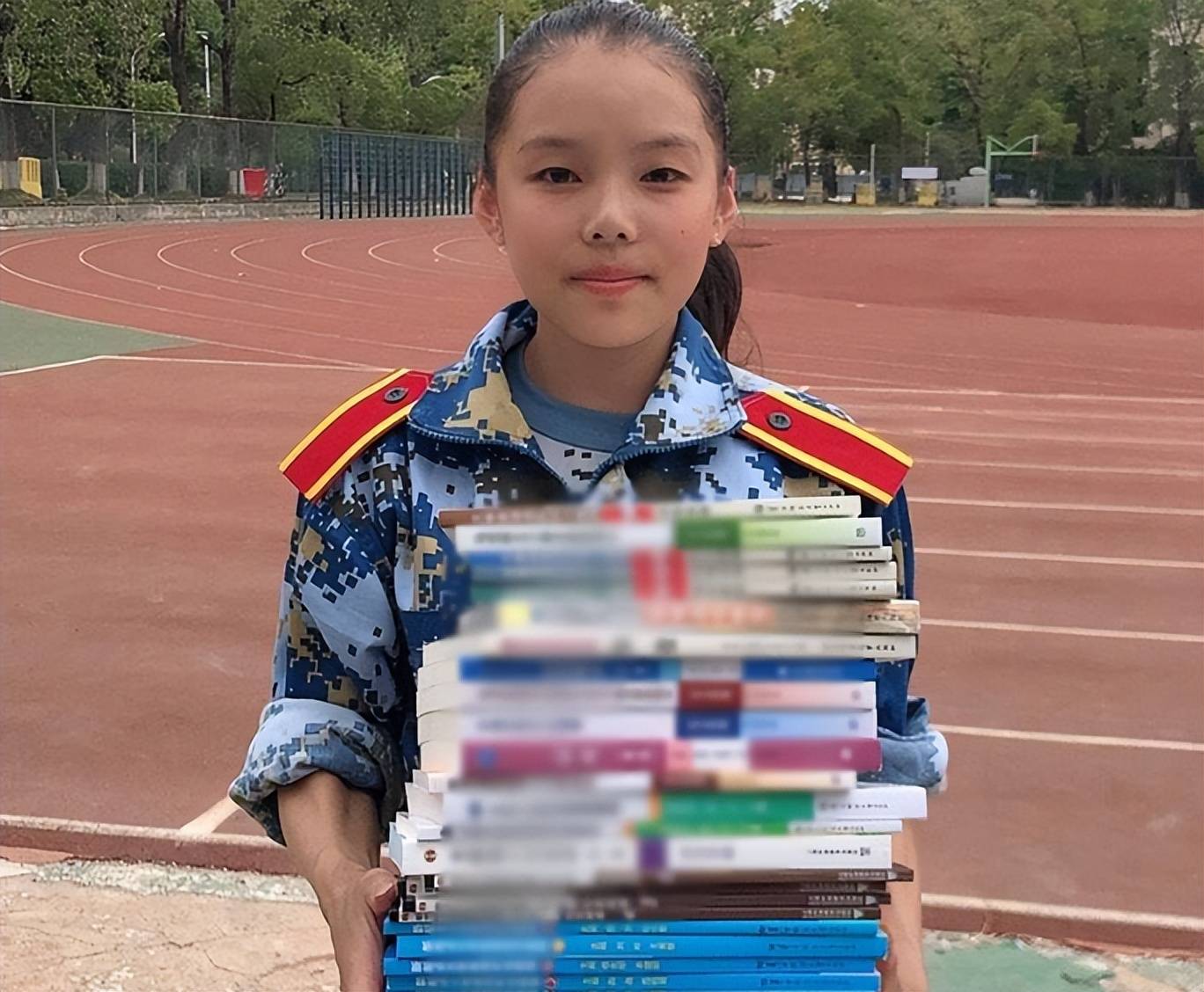 2017年,商春松宣布退役的消息悄无声息,就像她的为人一样低调