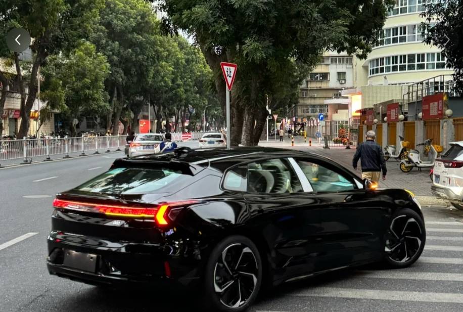 极氪大气!免费给老车主“换新车”_搜狐汽车_搜狐网