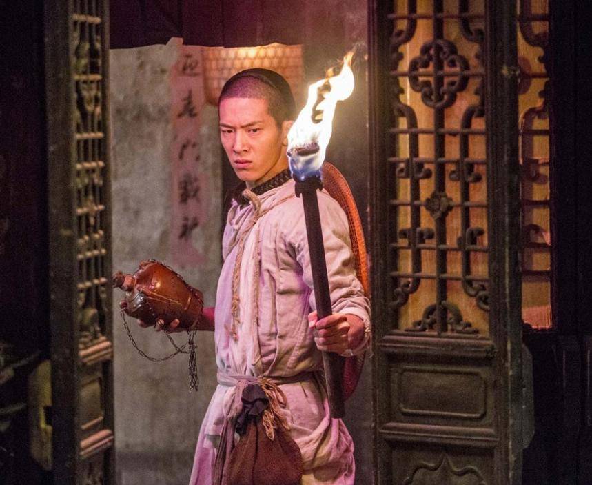 后,妻子晚年回忆:他长相怪异,我们没啥夫妻感情_莫桂兰_黄麒英_武术界