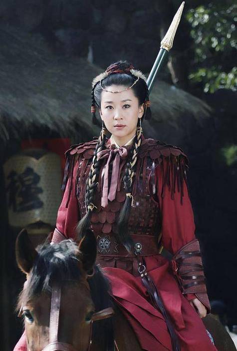 杨门女将十二寡妇征西,却只有一人平安归来,穆桂英结局最惨?