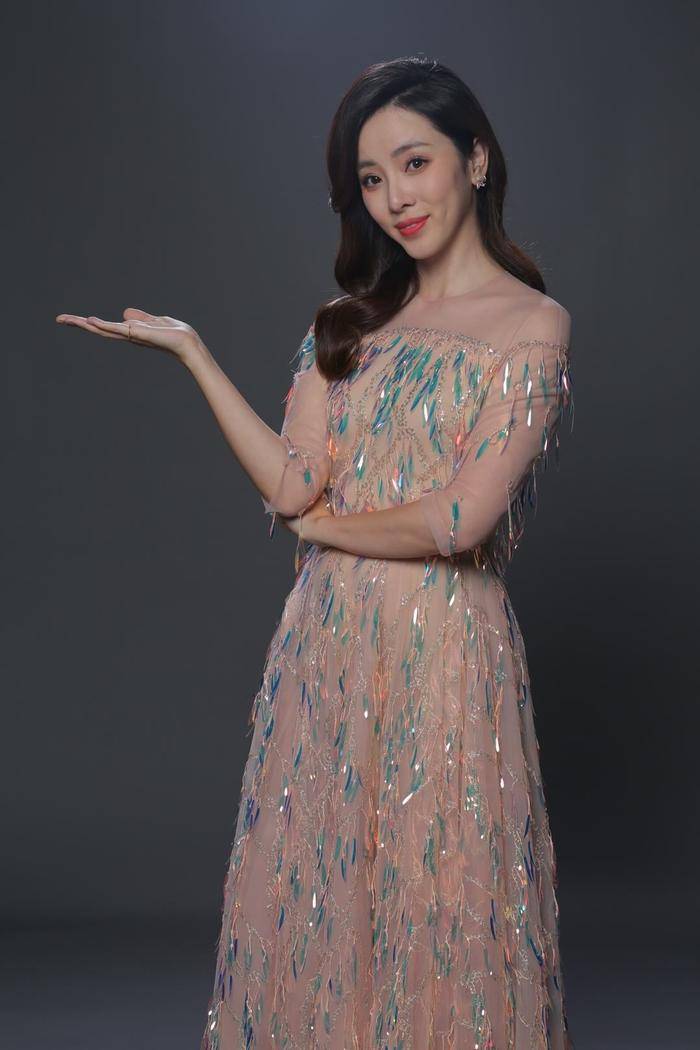 2017 年,李思思生下了二儿子 "皮皮"