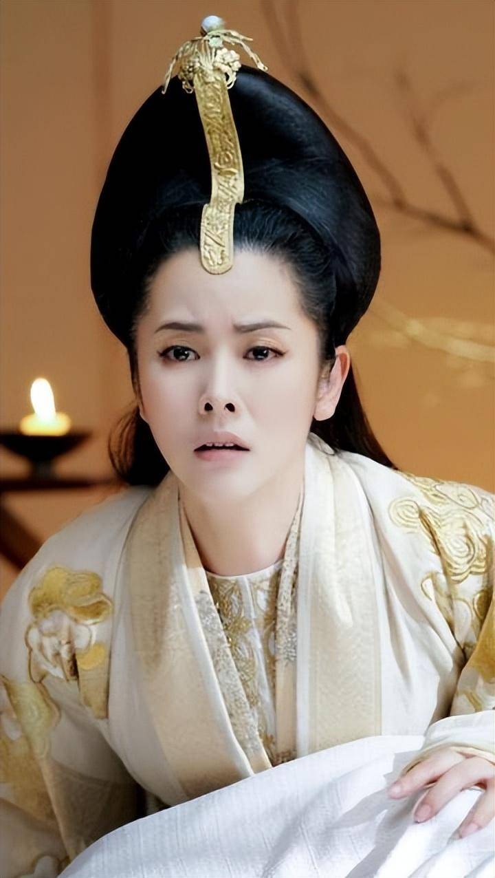 杨明娜:41岁结婚生子,44岁与演员田亮对簿公堂离婚,现在怎样了!