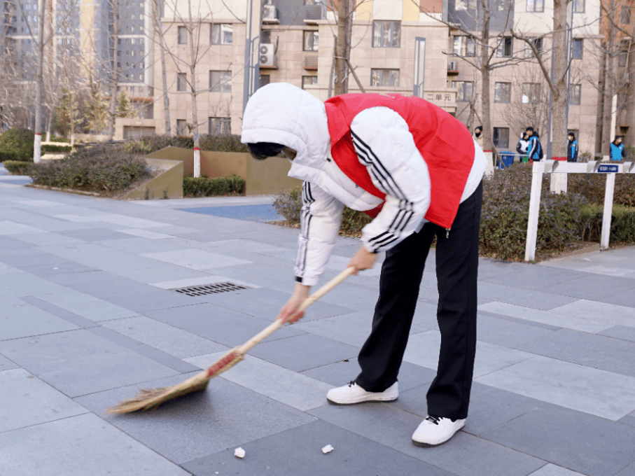 温暖无界|燕理信息科学与技术学院参加"千人进社区"志愿公益活动