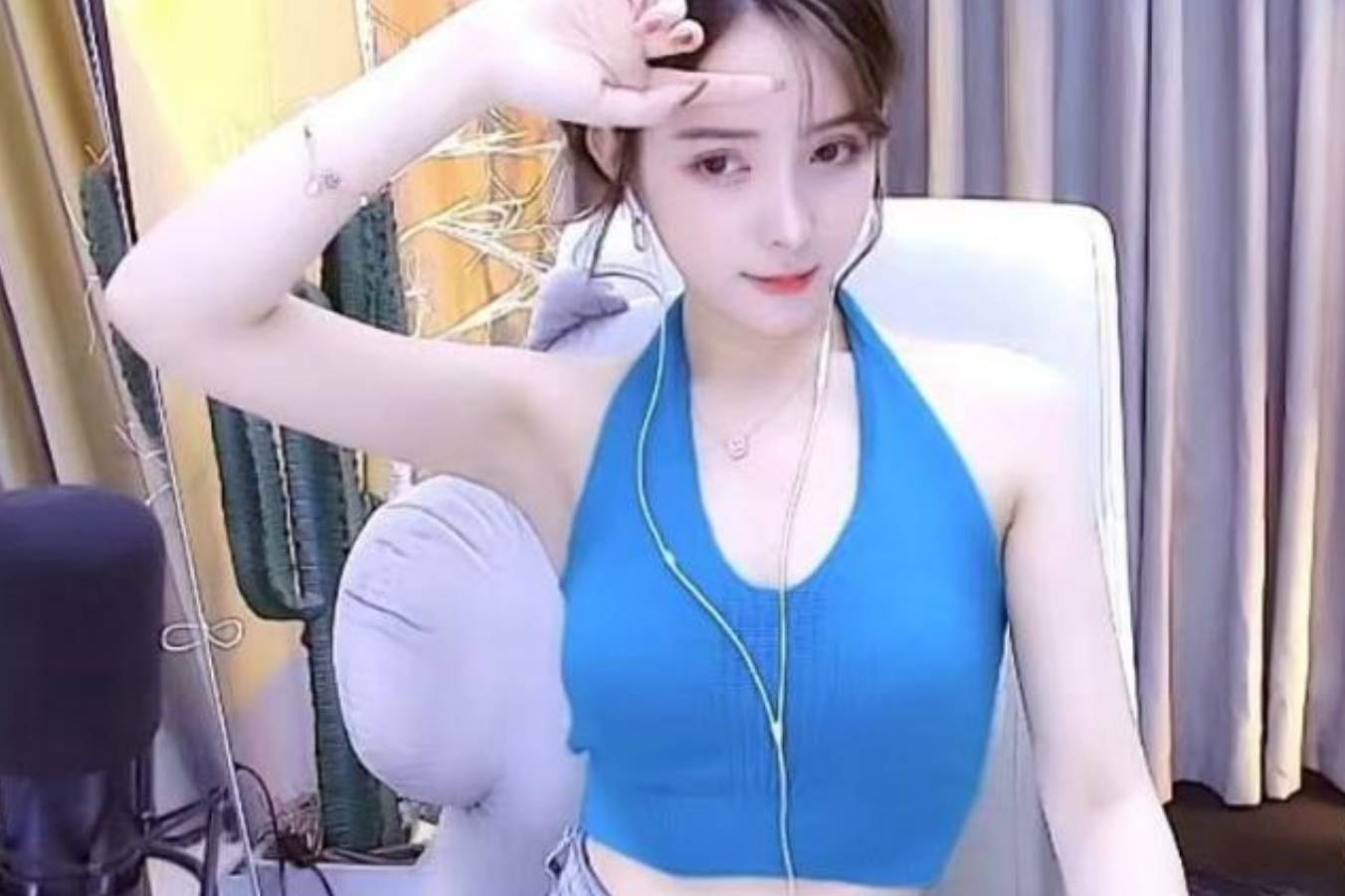 网传25岁虎牙女主播酷萱意外去世!死因疑似与榜一大哥有关!