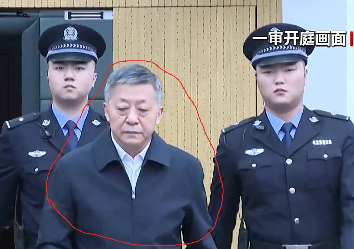 国足原主教练李铁案新进展,今日正式宣判,受贿5089万,获刑20年
