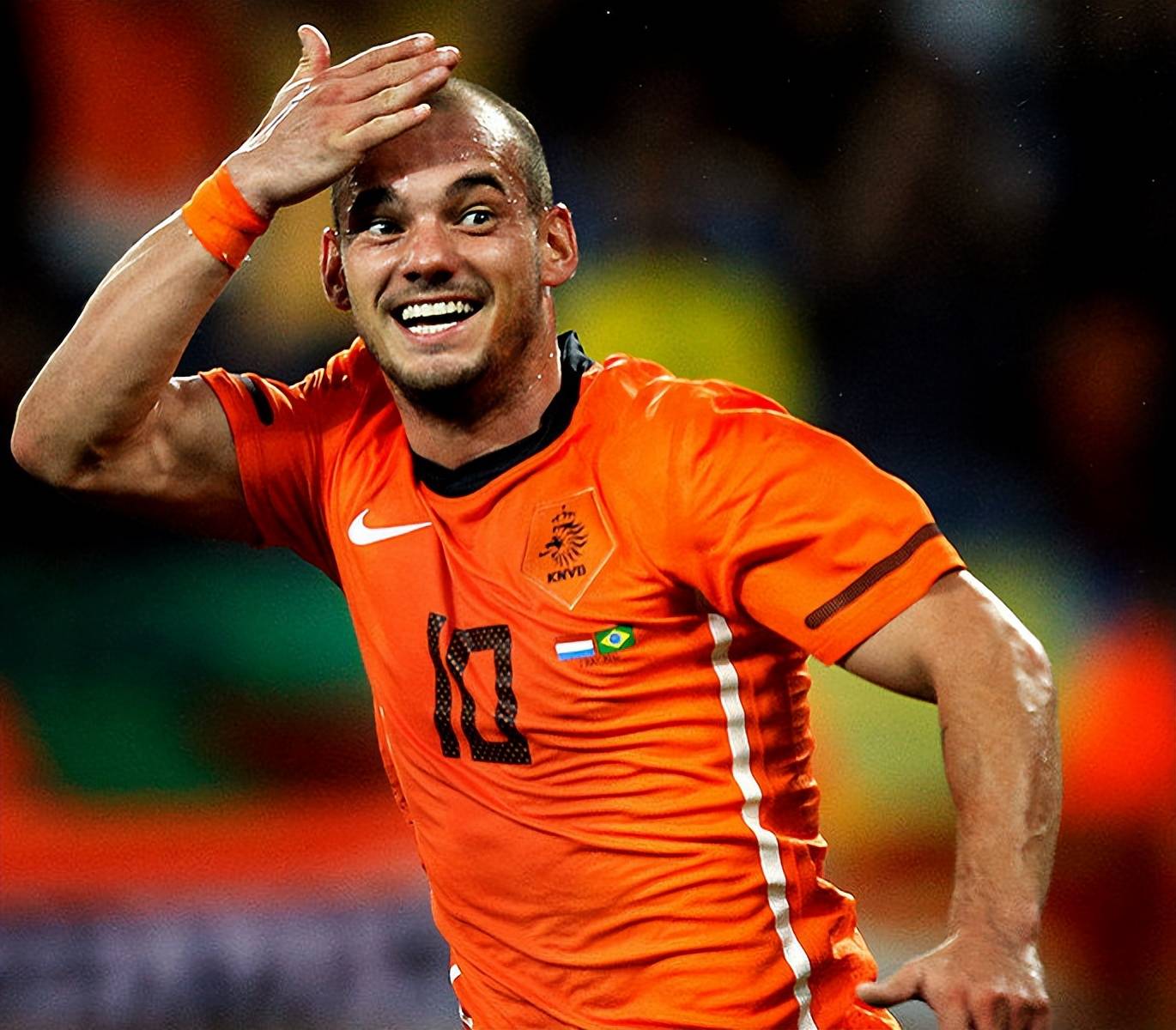 被遗忘的荷兰中场大师斯内德,曾有机会打破绝代双骄的统治垄断