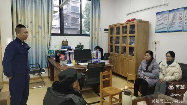 消防演练,防患未"燃"———寻乌县皇冠名苑幼儿园消防演练活动