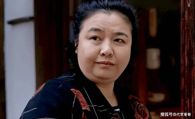 曾被誉为“内地王祖贤”,如今却成为“胖大妈专业户”,她都经历了什么?_王澜_演艺_身材