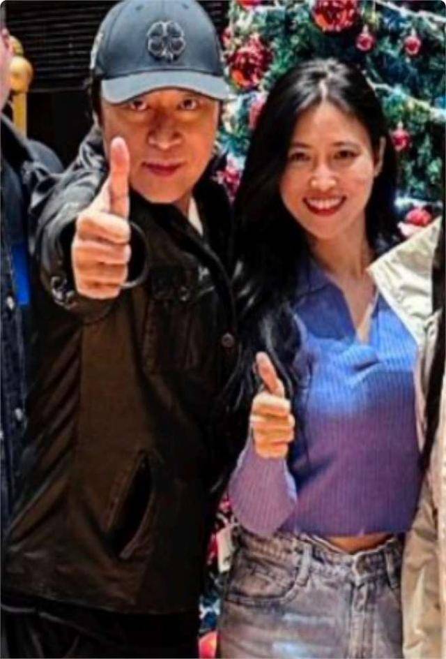 看照片,马景涛的状态真不像62岁的样子.