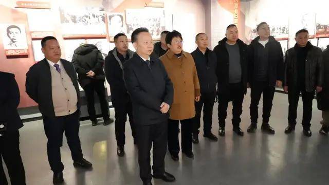 绥棱县县长图片