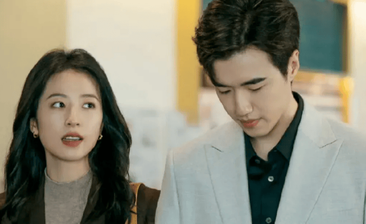 周雨彤:从内娱时髦精到争议不断,两部作品引热议