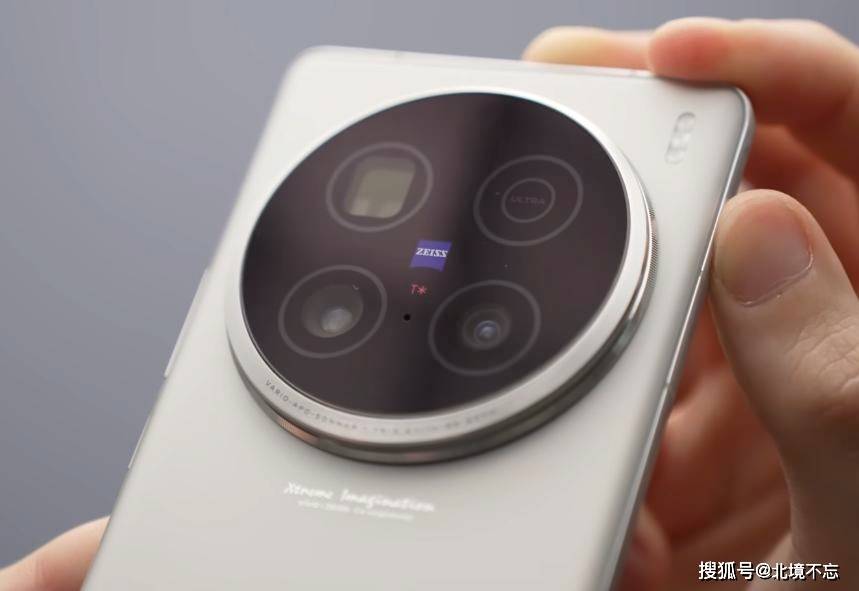 vivo"新卷王"诞生,突降2000元,2亿长焦 5500mah 2k屏幕_ultra_镜头