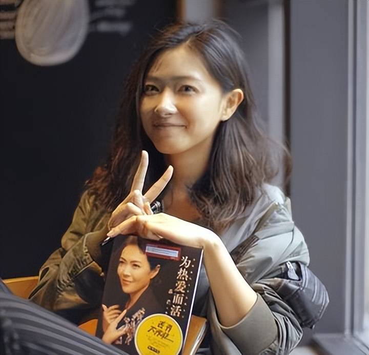 万茜_这辈子最正确的决定,就是35岁高龄为小丈夫生孩子