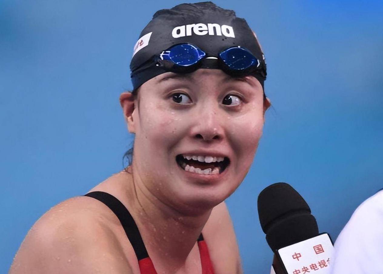 中国游泳名将成985高校教师,网友直呼"学生太幸福"