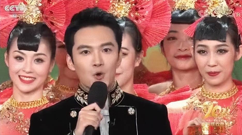 4位曾主持过央视春晚的主持人,他们的现状又如何?_王嘉宁_张舒越_节目