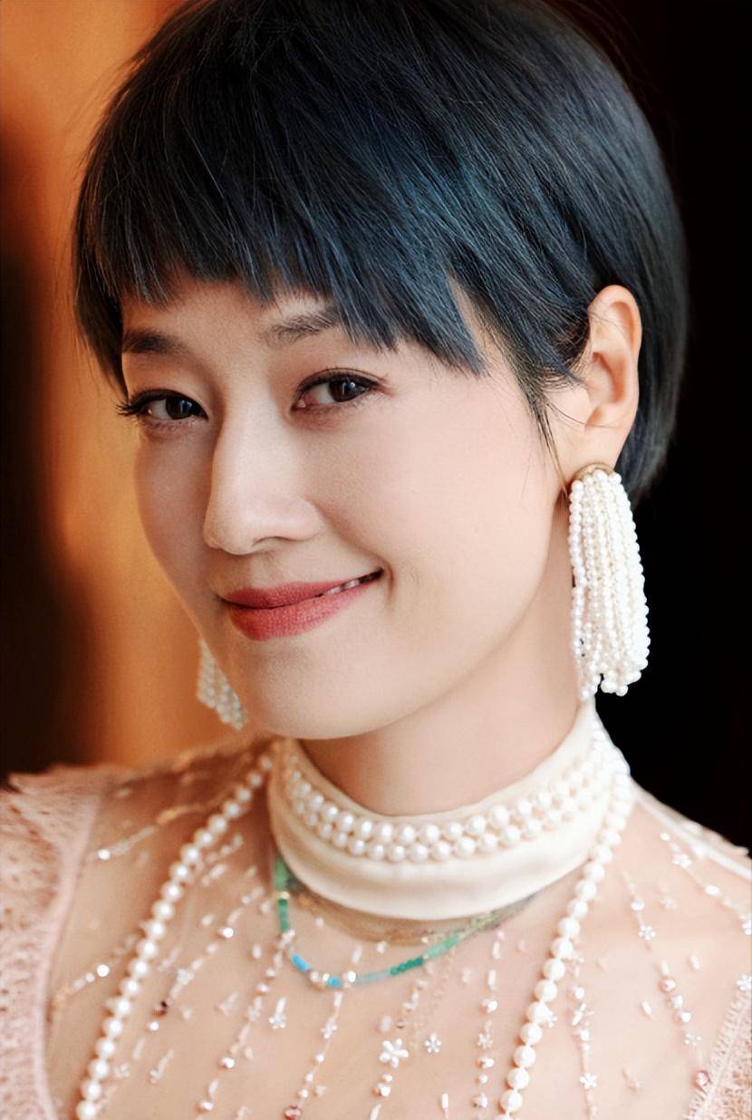 与文章离婚五年后,马伊琍被曝新恋情,男方早在四年前就表过态