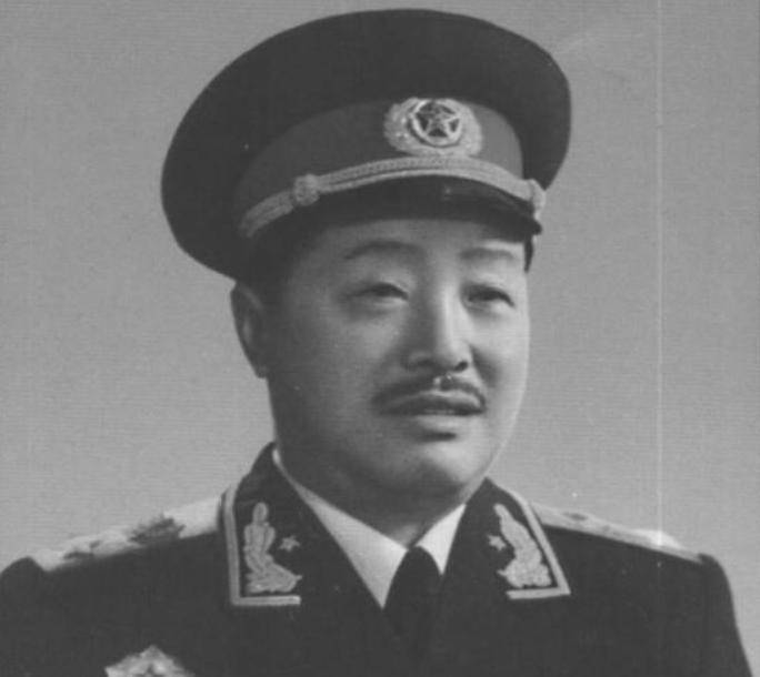1958年“批粟”大会,有三位元帅虽到场参加,但全程没有说话_粟裕_林帅_为人