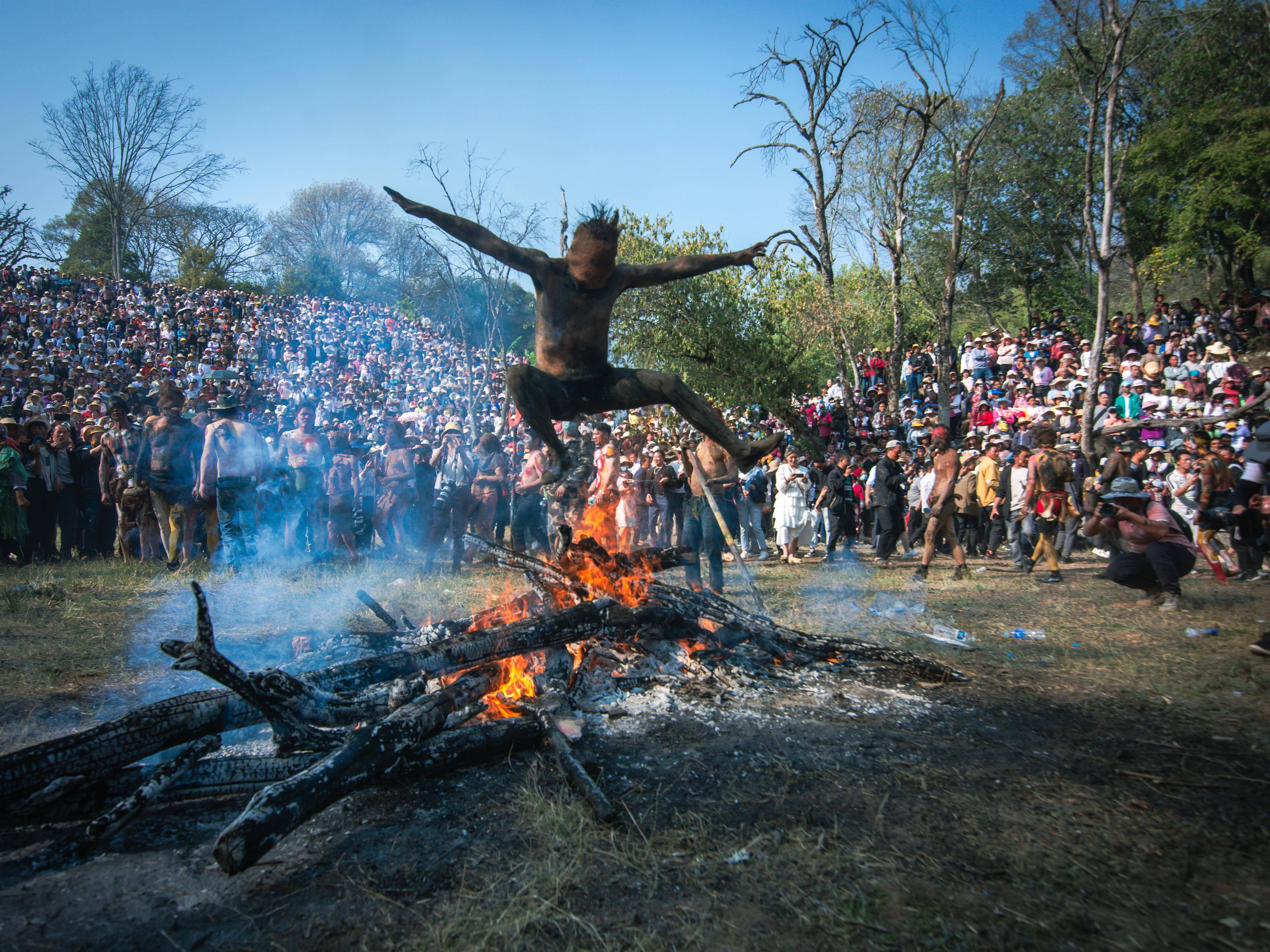 阿细祭火节,点燃你心中的那团火!