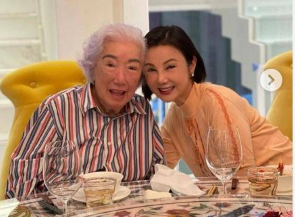 当时,谢玲玲的正牌婆婆就是余宝珠.