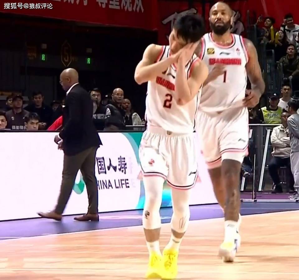 CBA新晋顶流！徐杰一周砍获35万票反超胡金秋跻身全明星票王