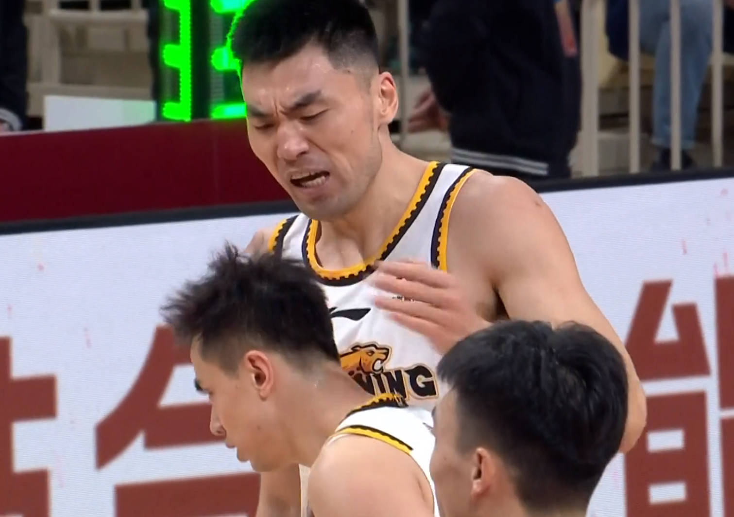 输给浙江后！辽宁大外援低迷，赵继伟状态不佳，杨鸣惨遭质疑