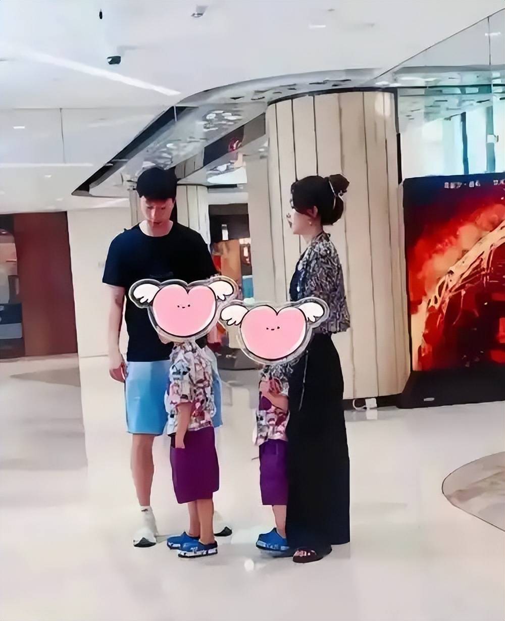石川佳纯确实比不过!路人镜头下的夏露,证明了马龙"顶级审美"