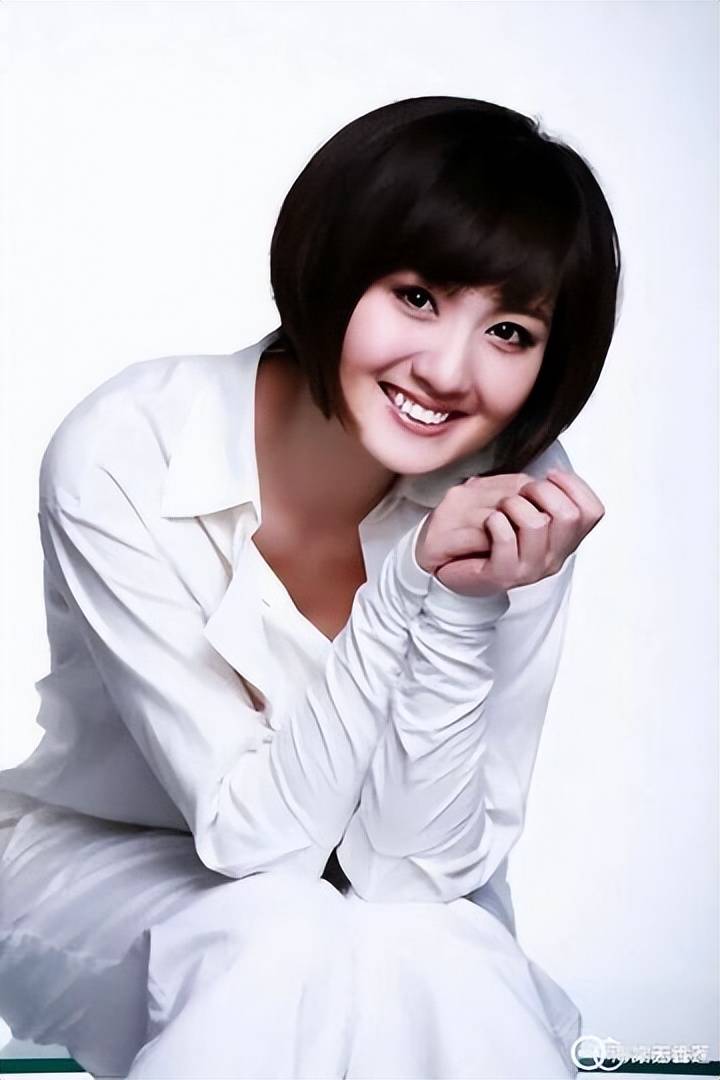 "玻璃美人"蒋小涵:嫁圈外老公 36岁大龄生子,如今怎么样了