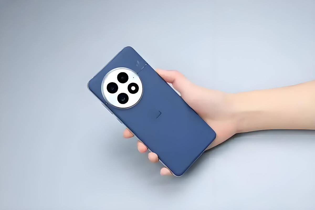 一加13：融合众多优势的性价比神机，一加13：性能、影像、续航全方位惊艳