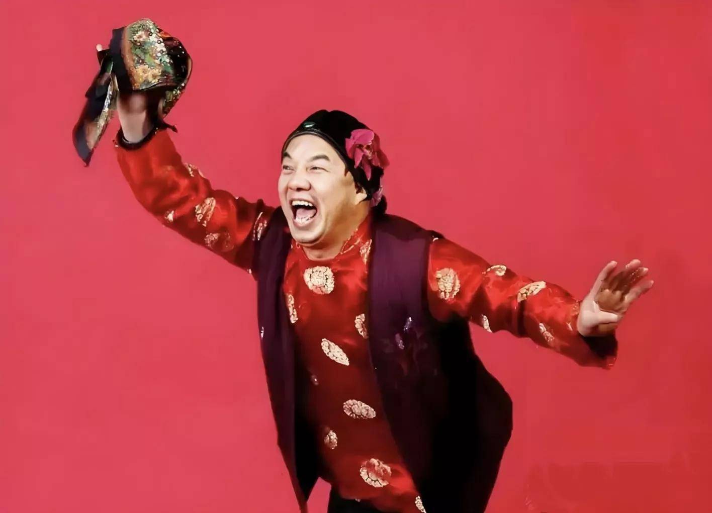 巴蜀笑星张德高亮相皇华镇皇华春晚,《张三娘相亲》笑翻全场