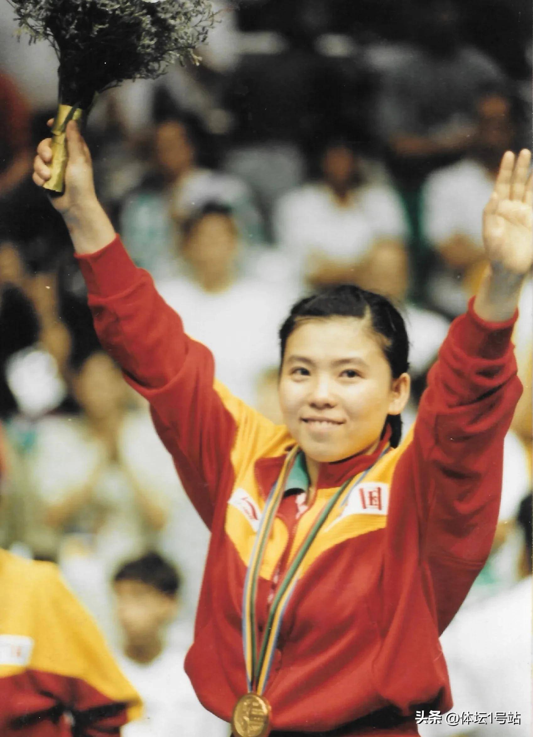 邓亚萍52岁生日快乐:2880天世界第一,输给小山智丽成一生之痛