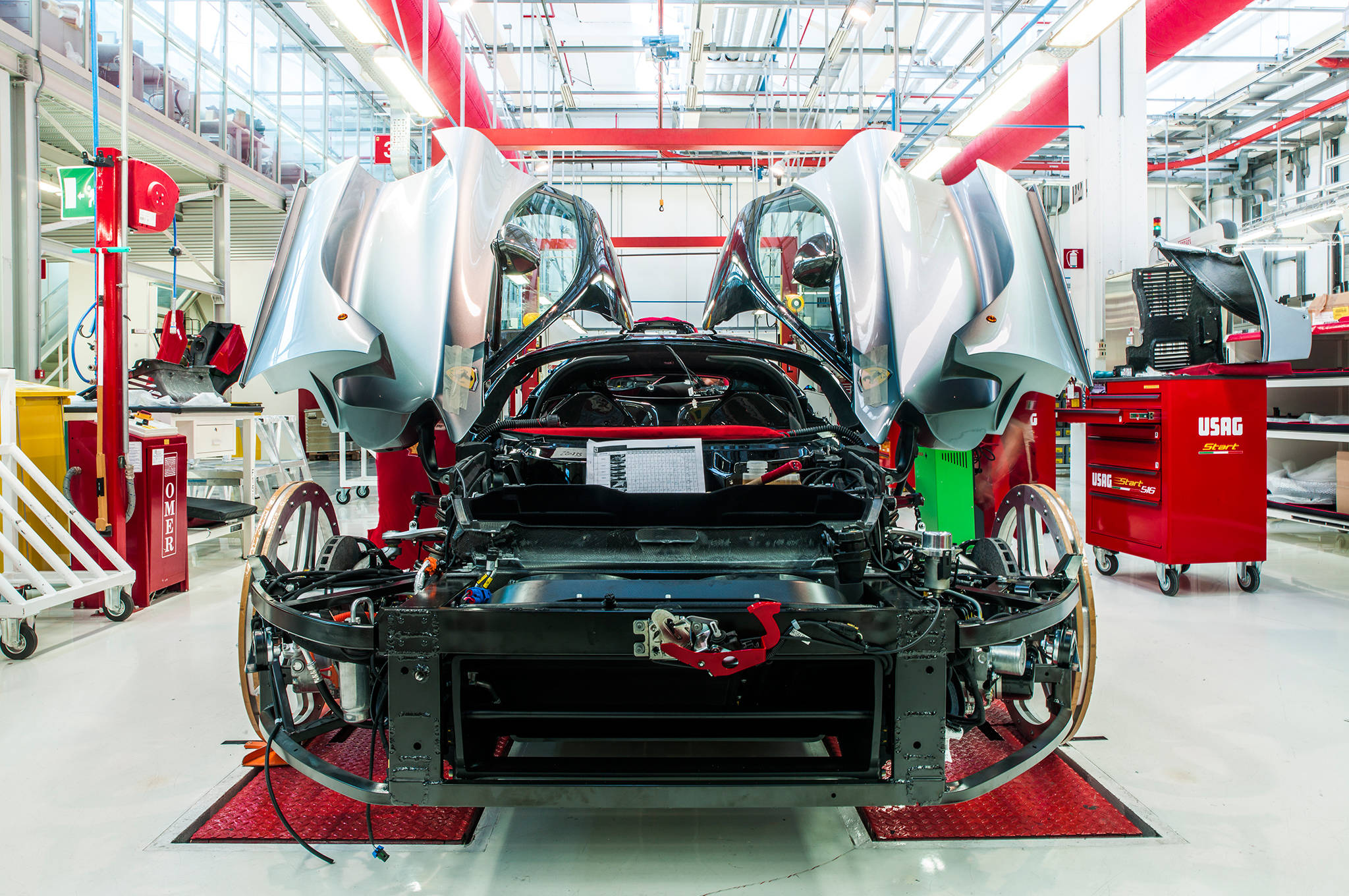 法拉利工厂制造工艺与文化传承