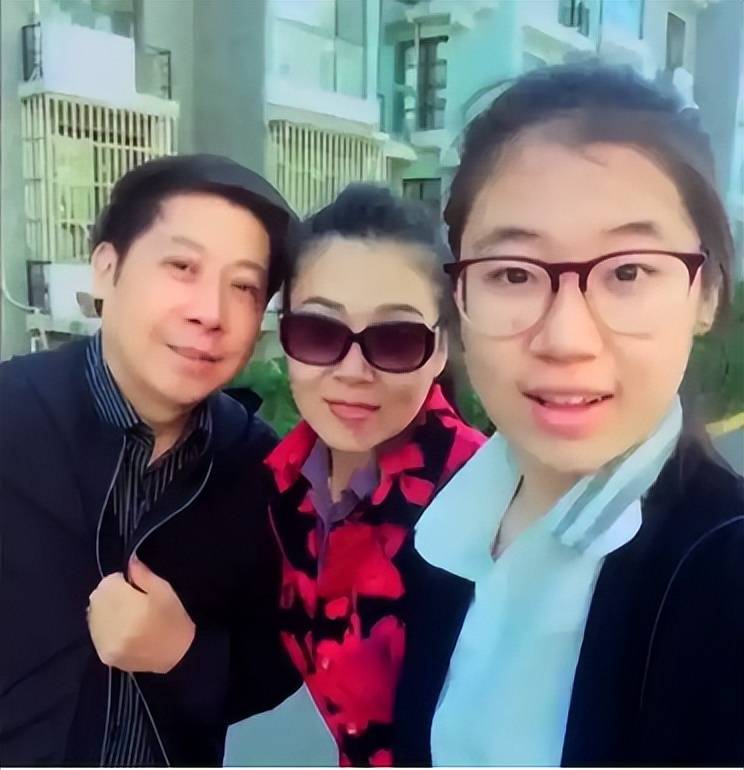 歌唱家魏金栋:与梦鸽从未谈恋爱,他爱妻子爱女儿