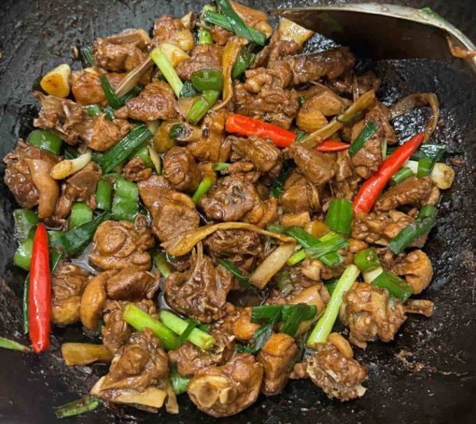 江西啤酒鸭:香醇滋味,醉人芳香扑鼻来