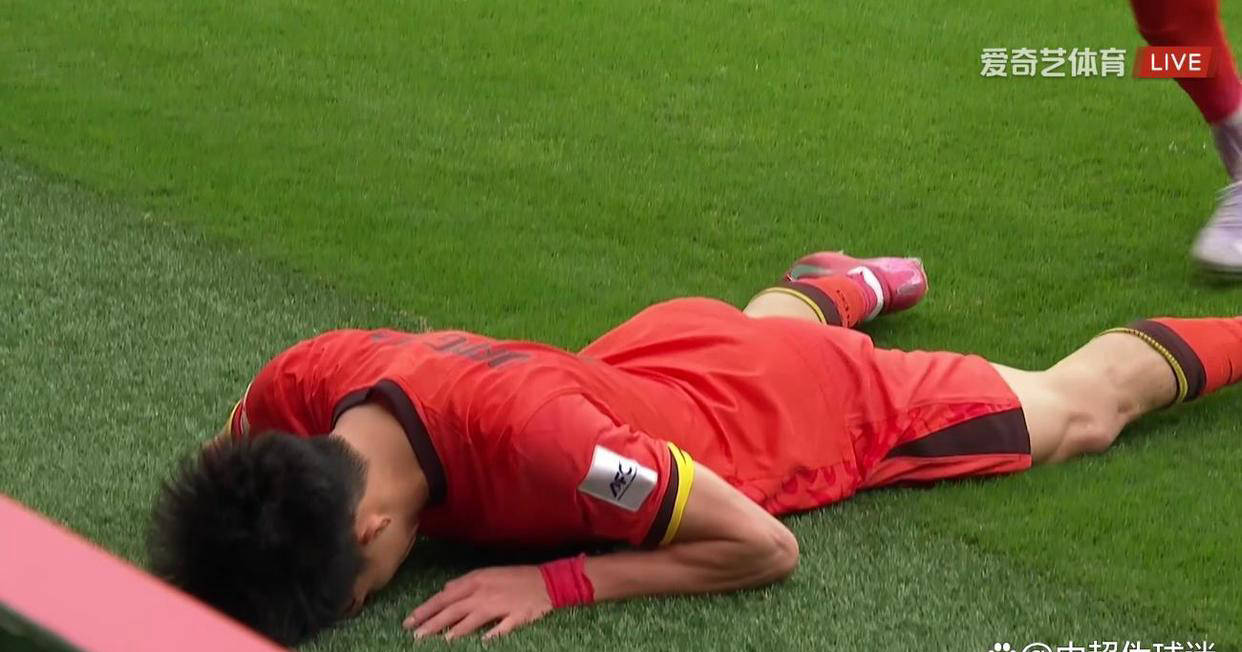 U20亚洲杯：中国国青队战沙特，上半场0 - 0互交白卷