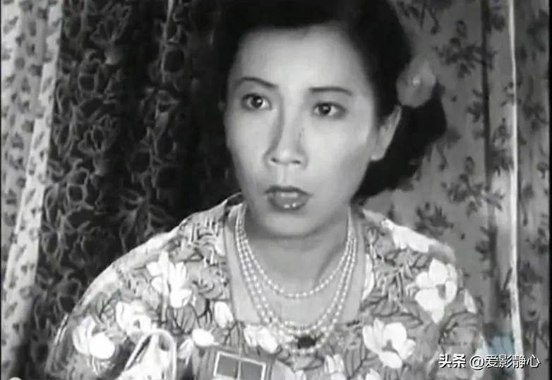 长相文静清秀的叶琳琅,竟然是靠演女特务出名而被观众所熟知_电影