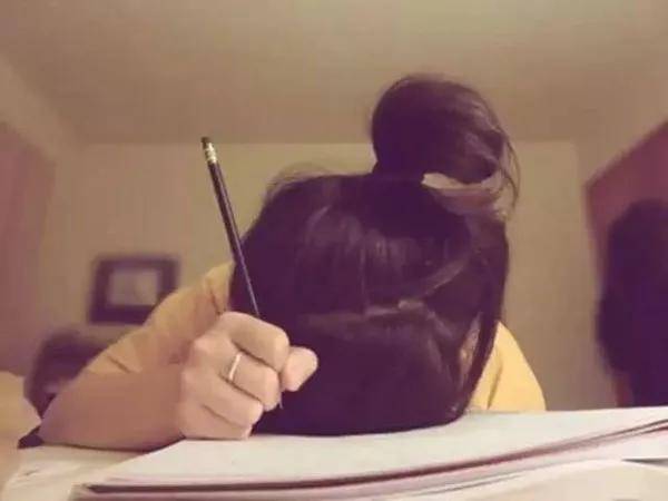 【隐形家庭暴力，伤孩子最深，但很多父母浑然不知 】图3