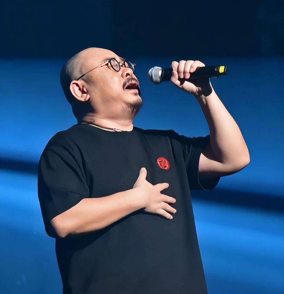 原创一月六场演出53岁刀郎热烈演唱的背后隐含中年男性的泪水