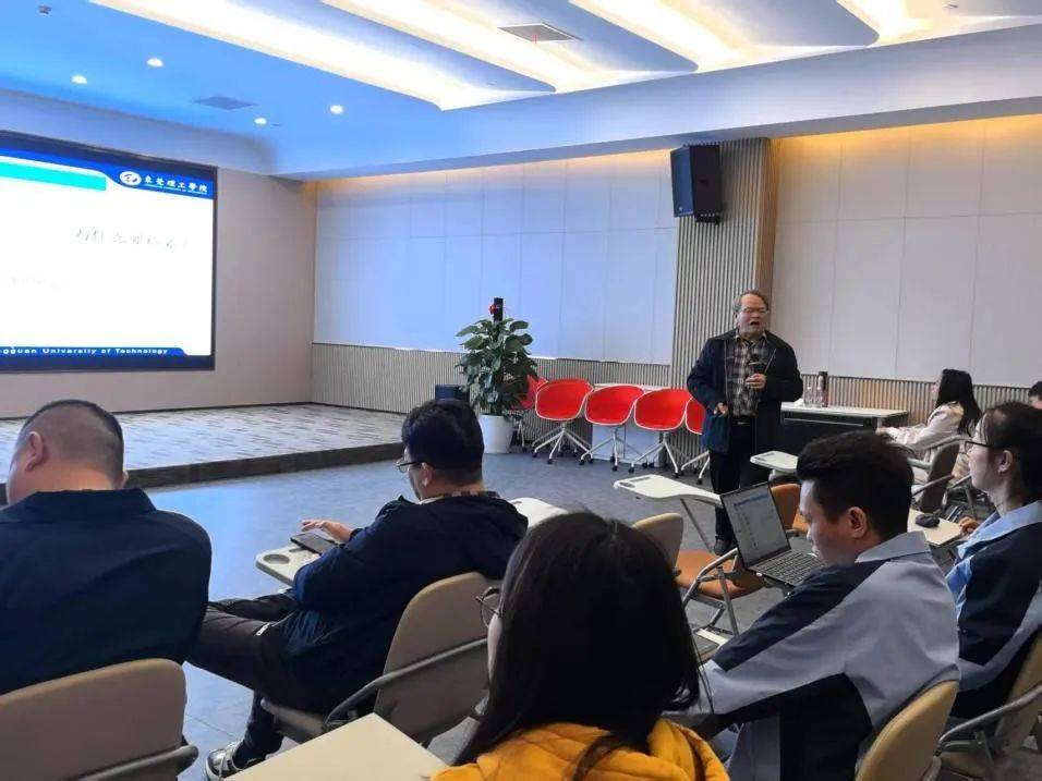 探秘弗我智能制造：东莞产业工人的科普盛宴，东莞企业的科普之旅：产业工人科学素质提升活动走进弗我智能