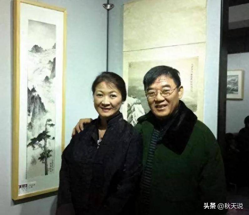 李立群在线催婚,两儿一女没一个成家,女儿曾和黑人谈过恋爱