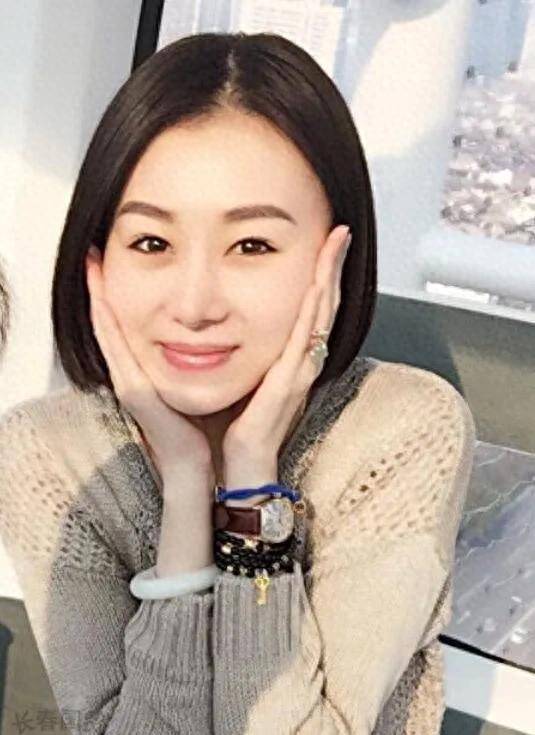 范志毅的第三任妻子美貌与智慧