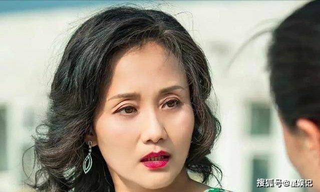 "儿子"是一线明星,女儿是奥运冠军,可58岁的她才算是人生赢家_李颖