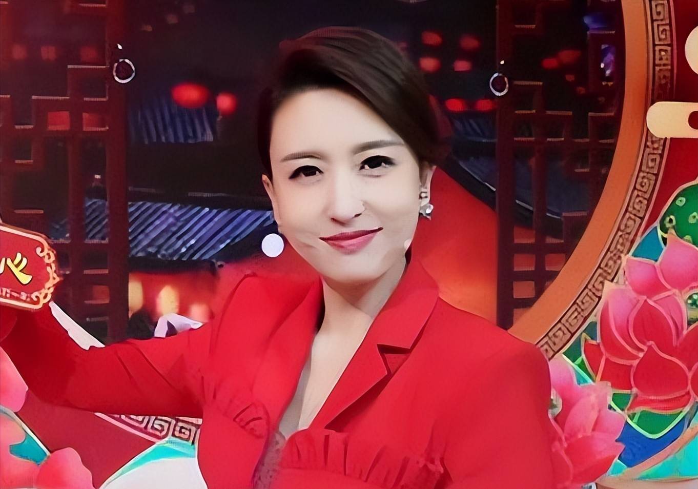 央视女主持人张蕾:从舞台光环到谣言漩涡,她经历了什么?